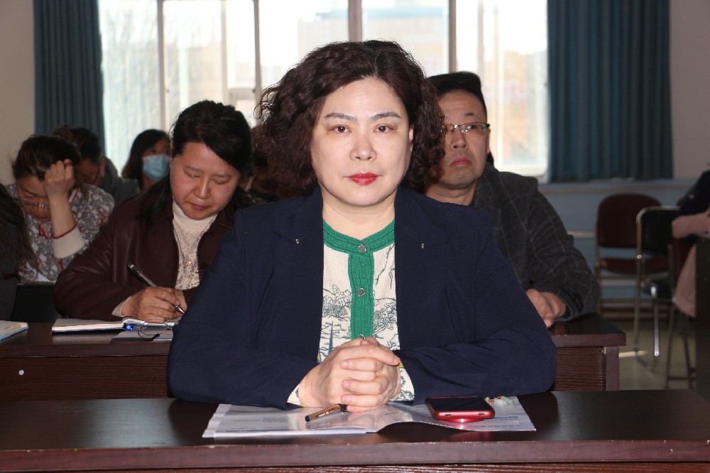 聚焦发展重点 凝智共绘蓝图——潍坊鸢都医院召开2月份中层管理人员会议